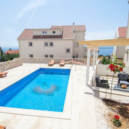 Apartments Sara 3 Μπολ Εξωτερικό φωτογραφία