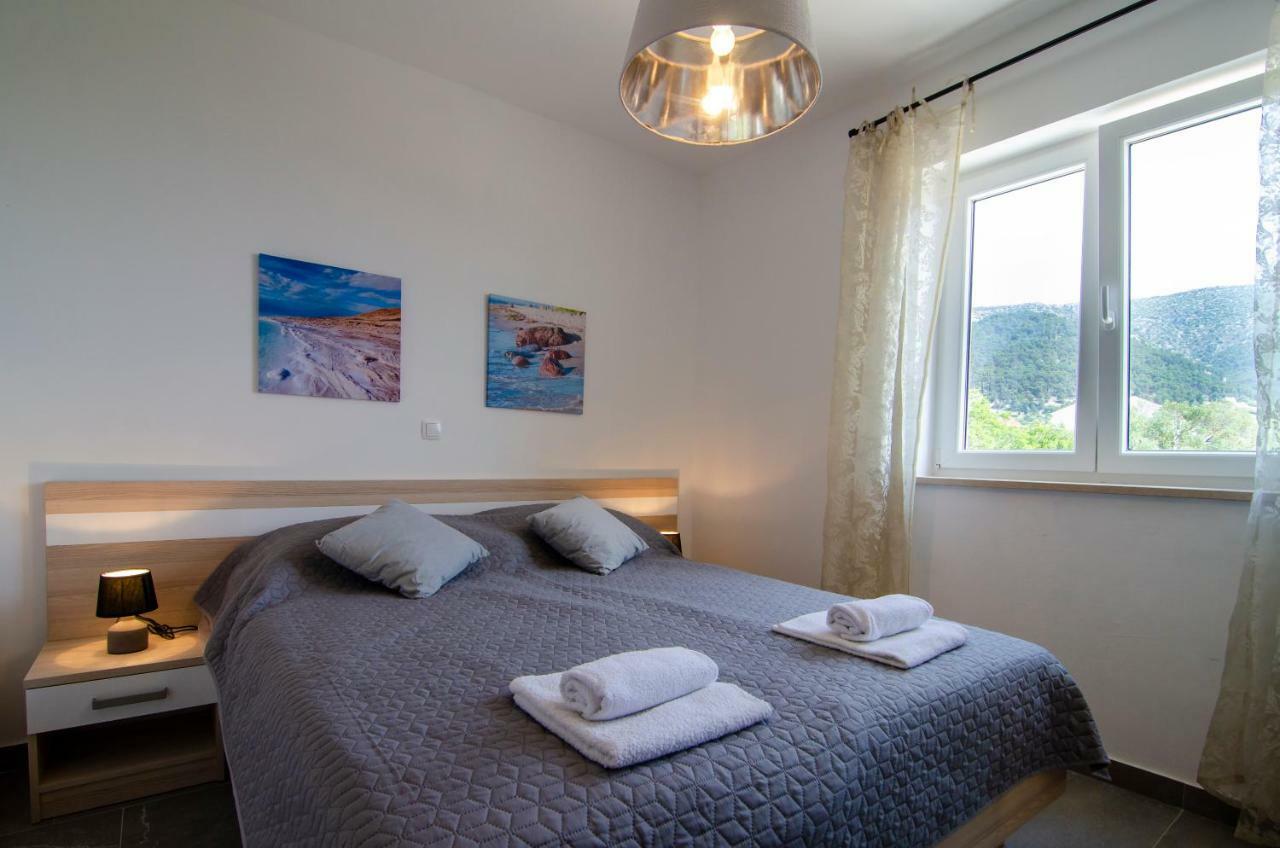 Apartments Sara 3 Μπολ Εξωτερικό φωτογραφία