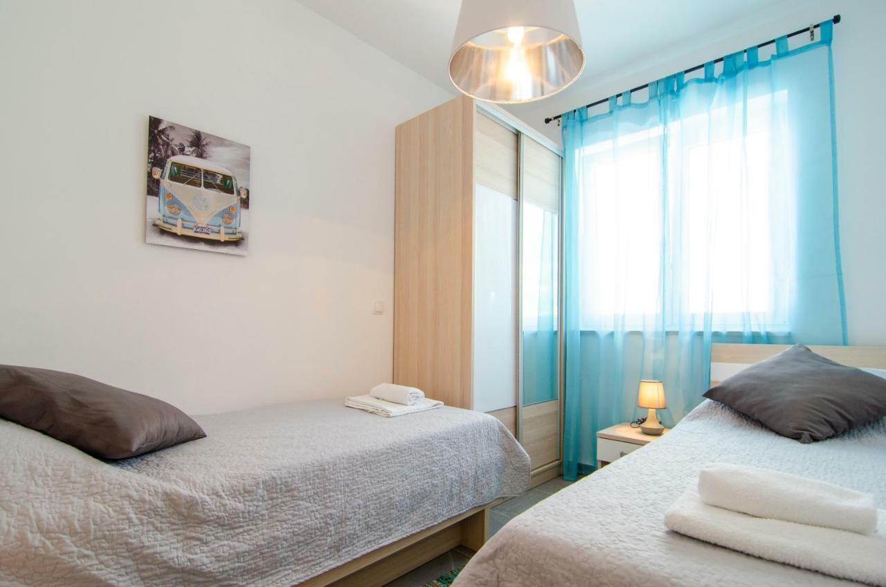 Apartments Sara 3 Μπολ Εξωτερικό φωτογραφία