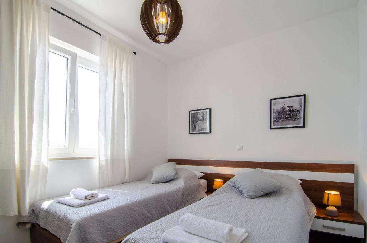 Apartments Sara 3 Μπολ Εξωτερικό φωτογραφία