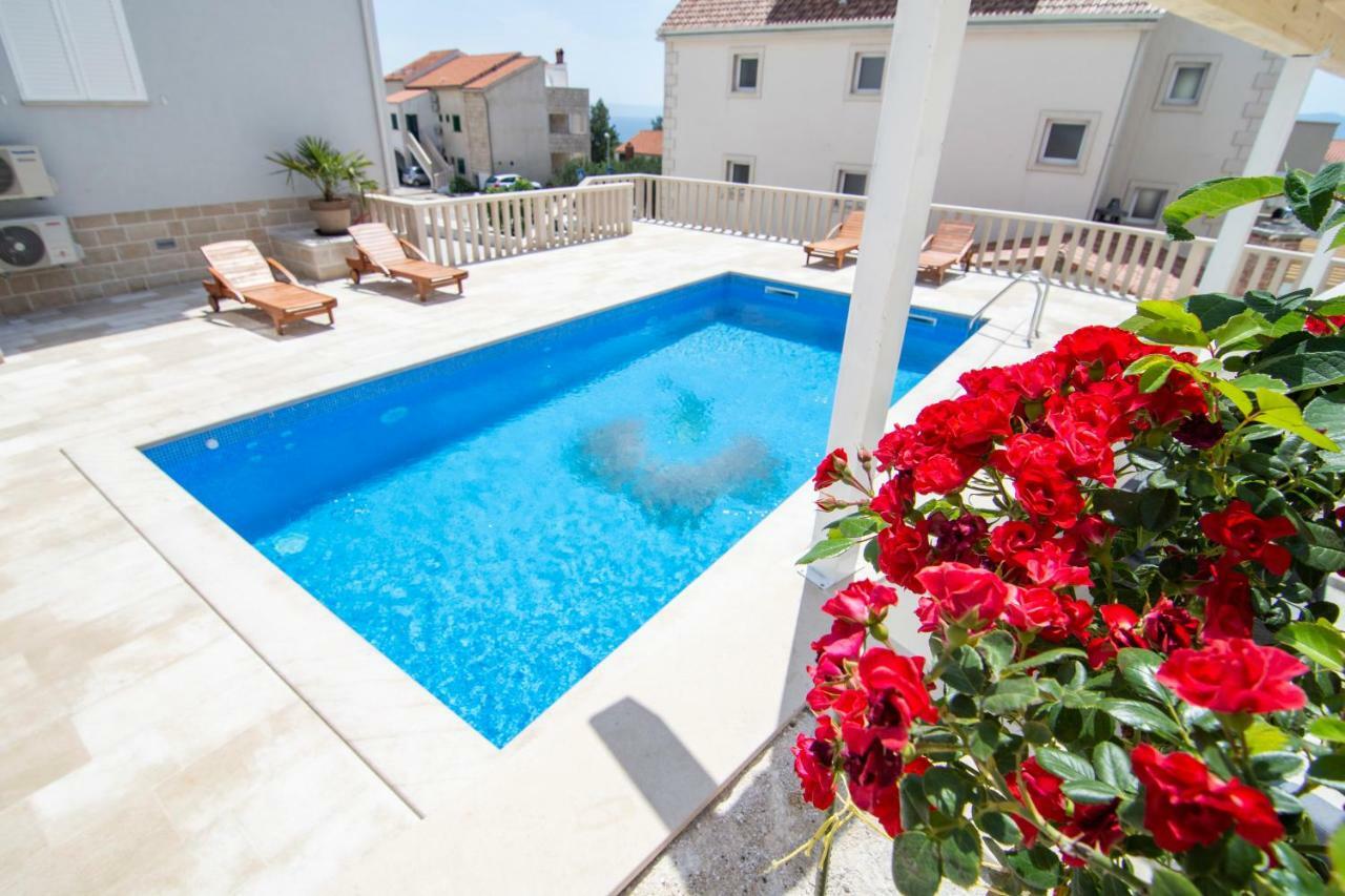 Apartments Sara 3 Μπολ Εξωτερικό φωτογραφία